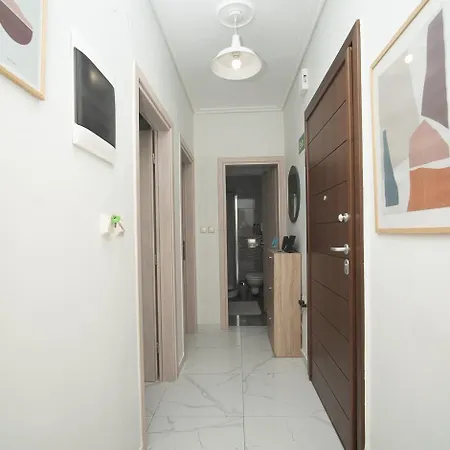 Cozy Sea View In شقة Paralía